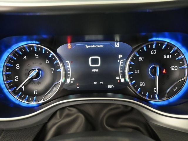 New 2025 Chrysler Pacifica Limited FWD image 36