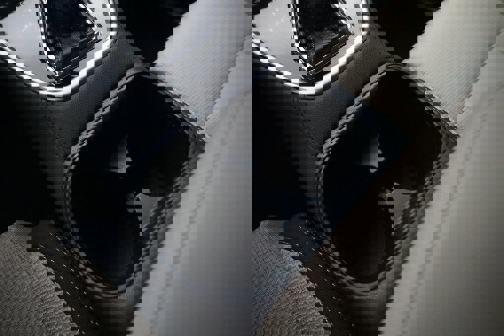 Used 2020 Subaru Outback Premium image 17