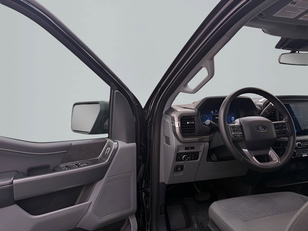 Used 2025 Ford F150 XLT w/ Equipment Group 301A Standard image 10