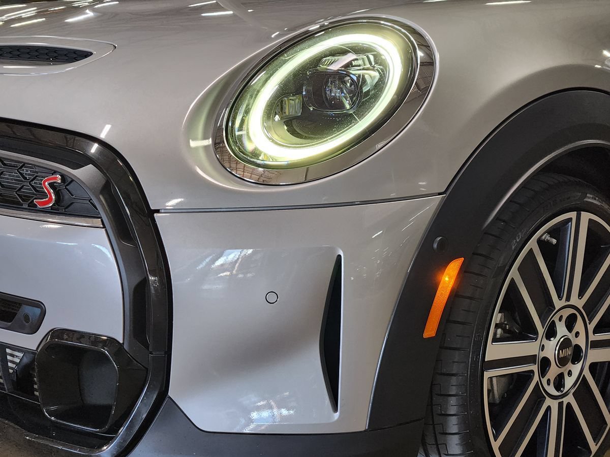 Used 2023 MINI Cooper S FWD image 16