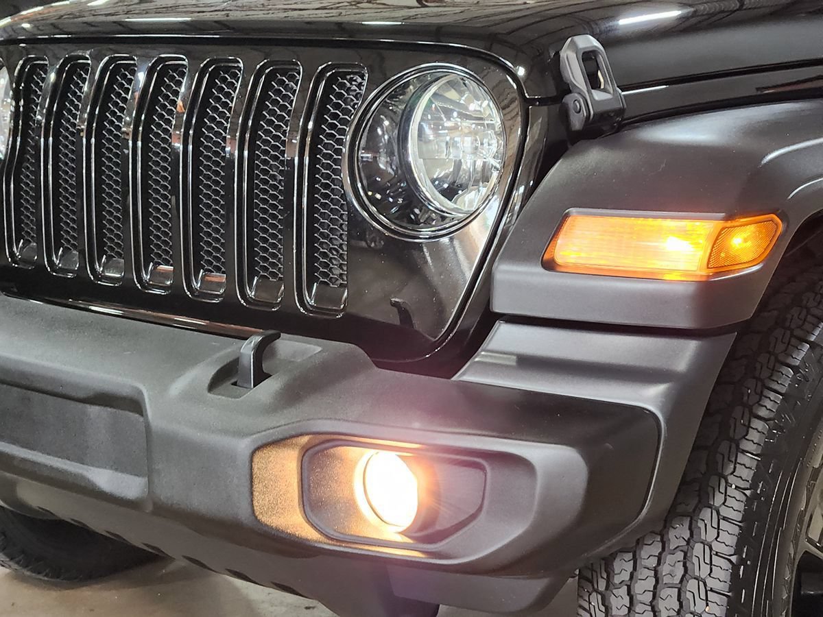 Used 2021 Jeep Wrangler Unlimited Sport AWD/4WD image 14