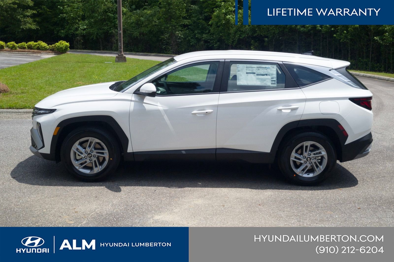 New 2025 Hyundai Tucson SE image 10