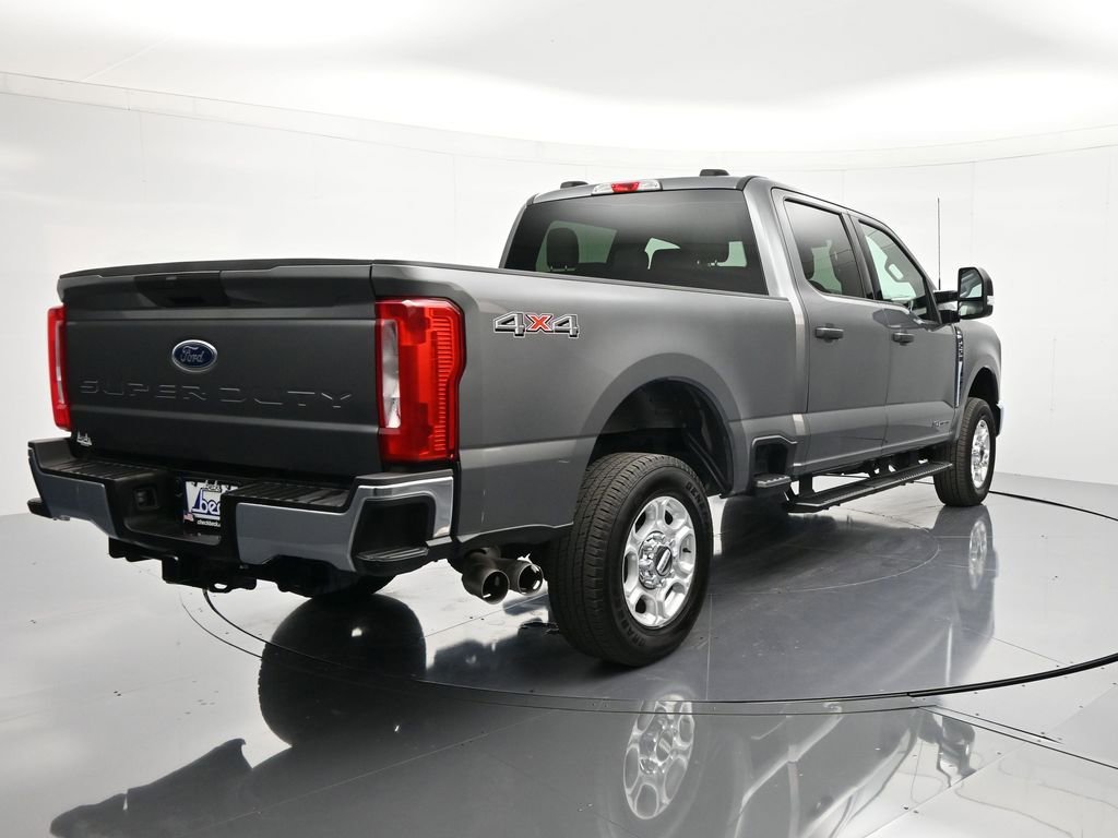 Certified 2025 Ford F250 XLT image 6