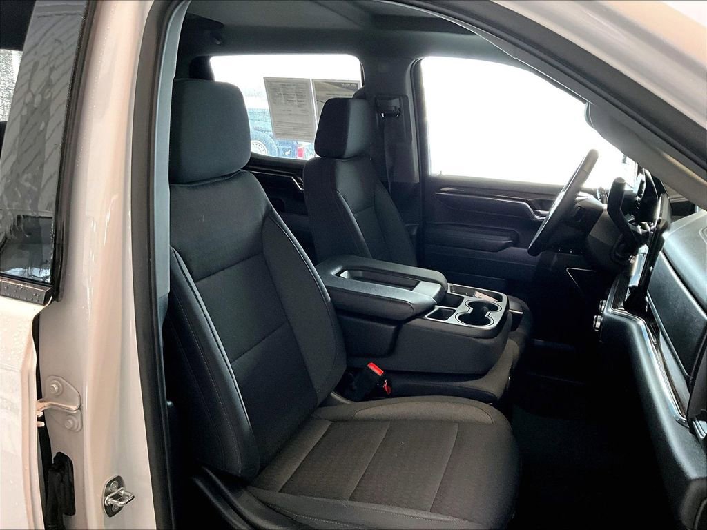 Used 2024 GMC Sierra 1500 Elevation w/ X31 Off-Road Package image 11