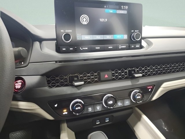 Certified 2024 Honda Accord EX image 31