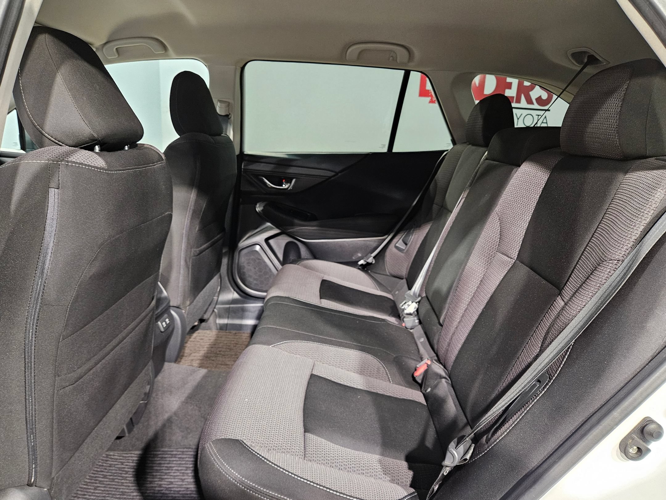 Used 2020 Subaru Outback Premium AWD/4WD image 34