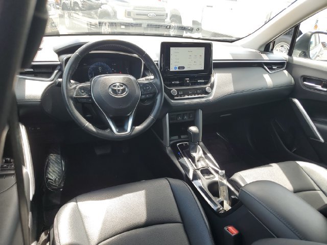 Used 2024 Toyota Corolla Cross XLE FWD image 12