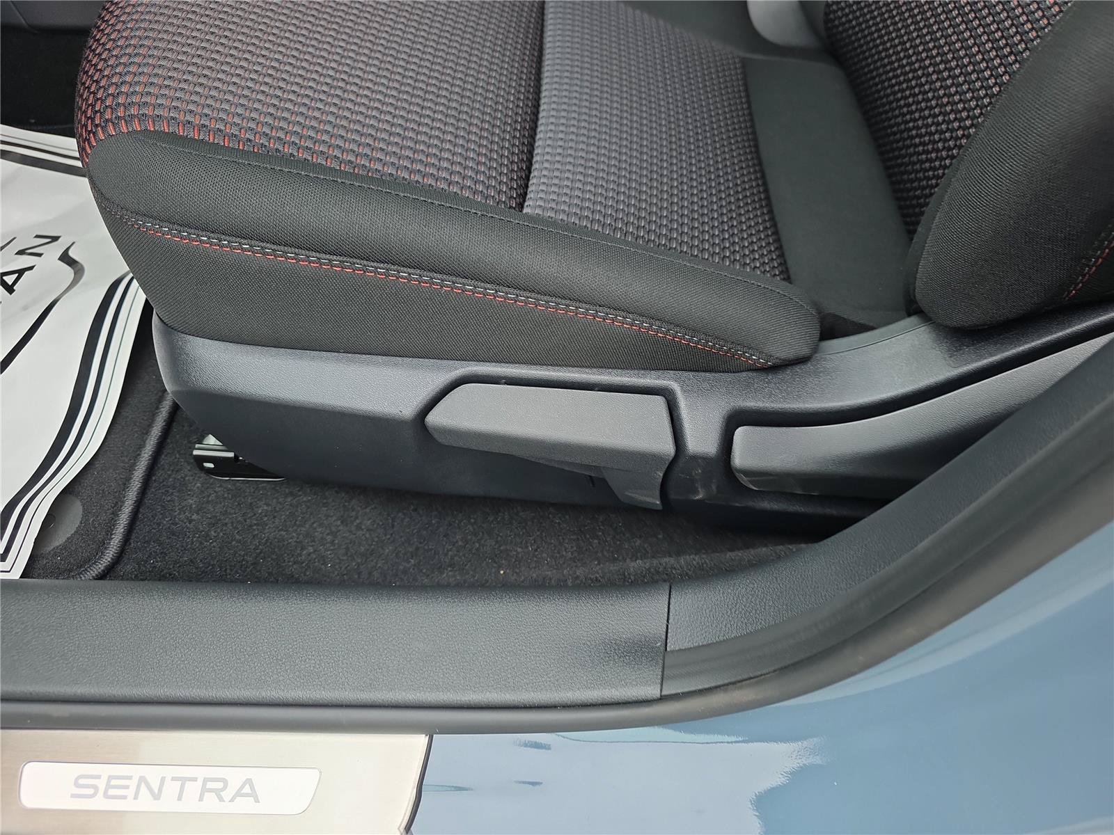 New 2026 Nissan Sentra SR w/ Floor Mat Package FWD image 12