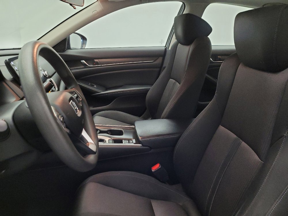 Used 2018 Honda Accord EX image 17