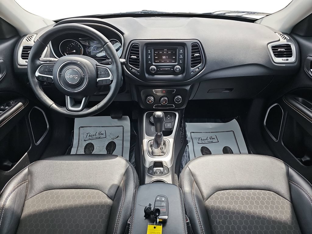 Used 2018 Jeep Compass Latitude w/ Trailer Tow Group AWD/4WD image 13