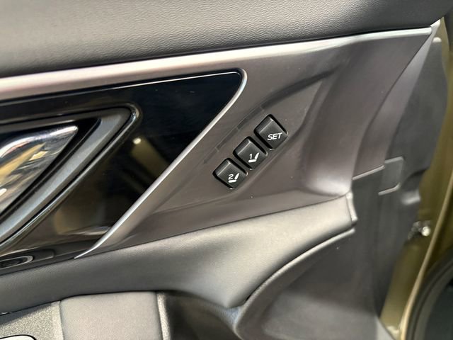 Used 2023 Subaru Outback Touring AWD/4WD image 13