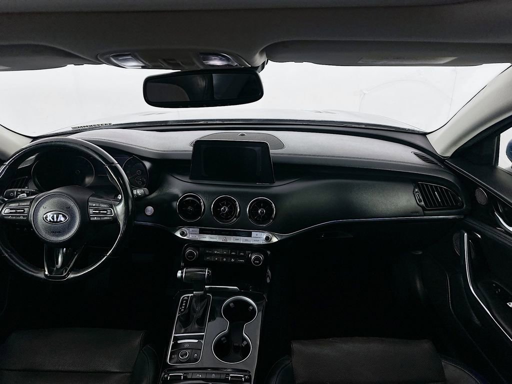 Used 2018 Kia Stinger Premium image 24