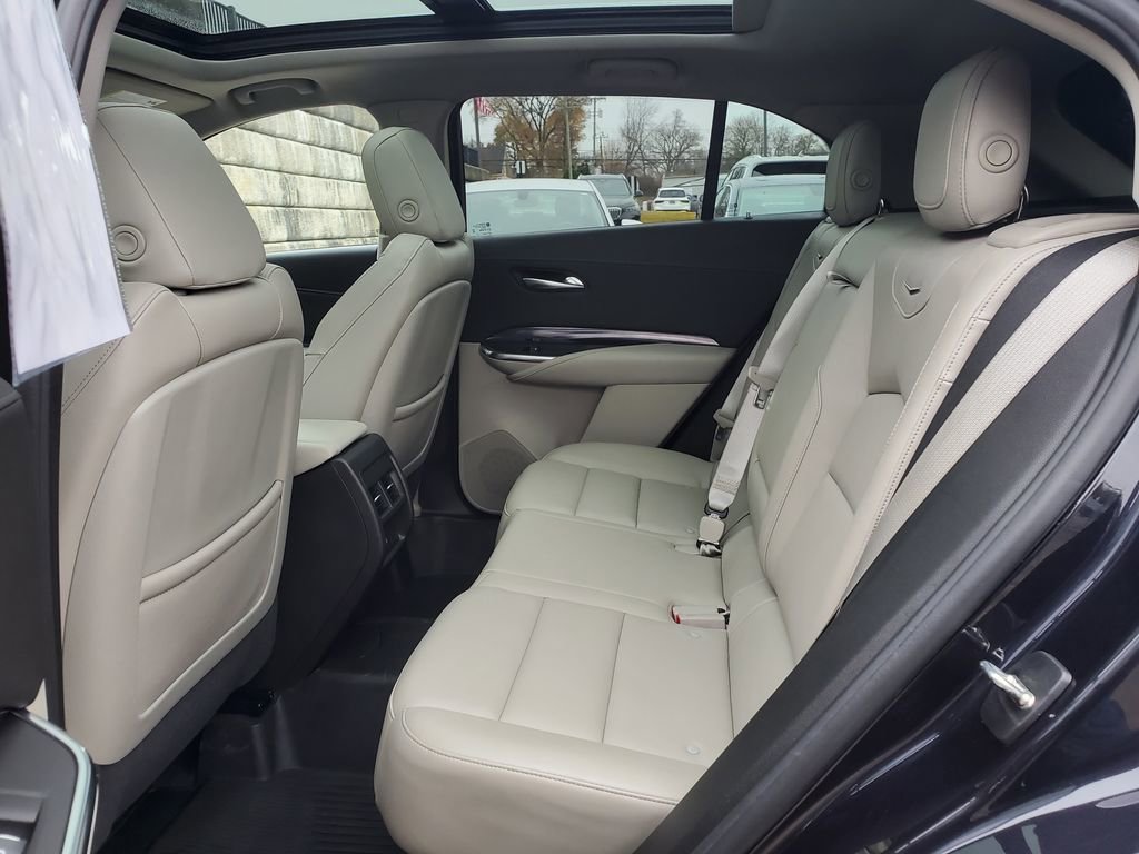 Certified 2023 Cadillac XT4 Luxury image 35