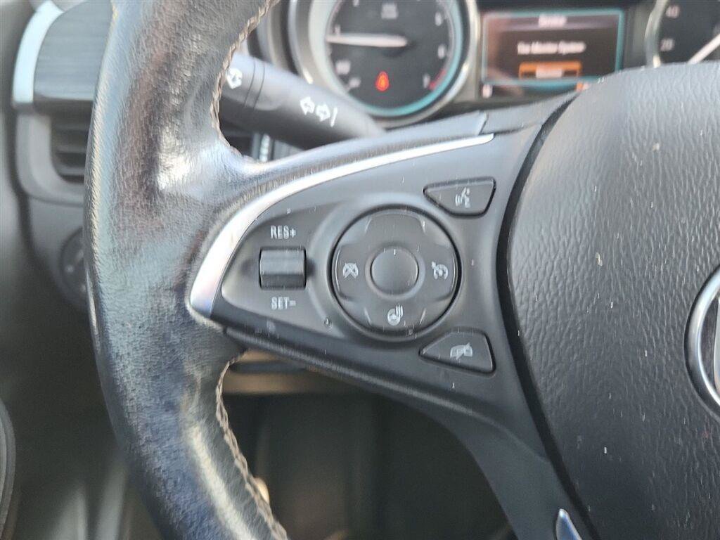 Used 2018 Buick Envision Essence AWD/4WD image 15