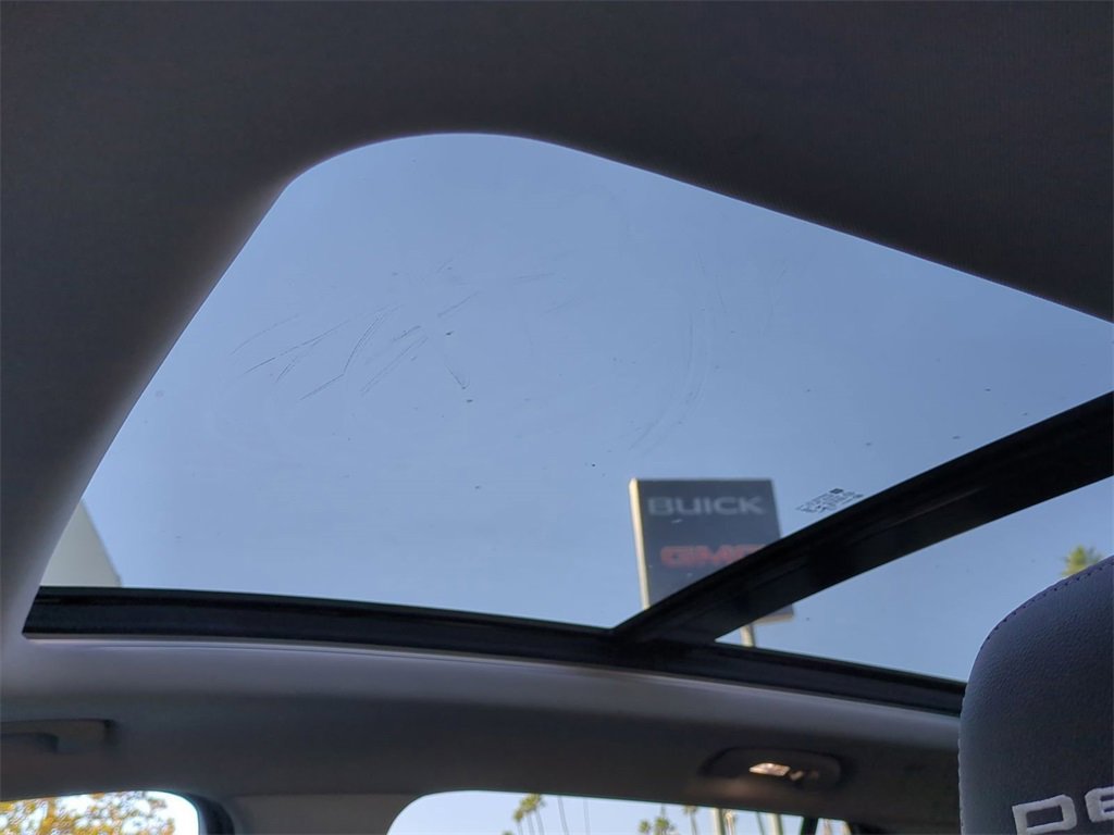 Used 2022 GMC Terrain Denali w/ Denali Premium Package image 21