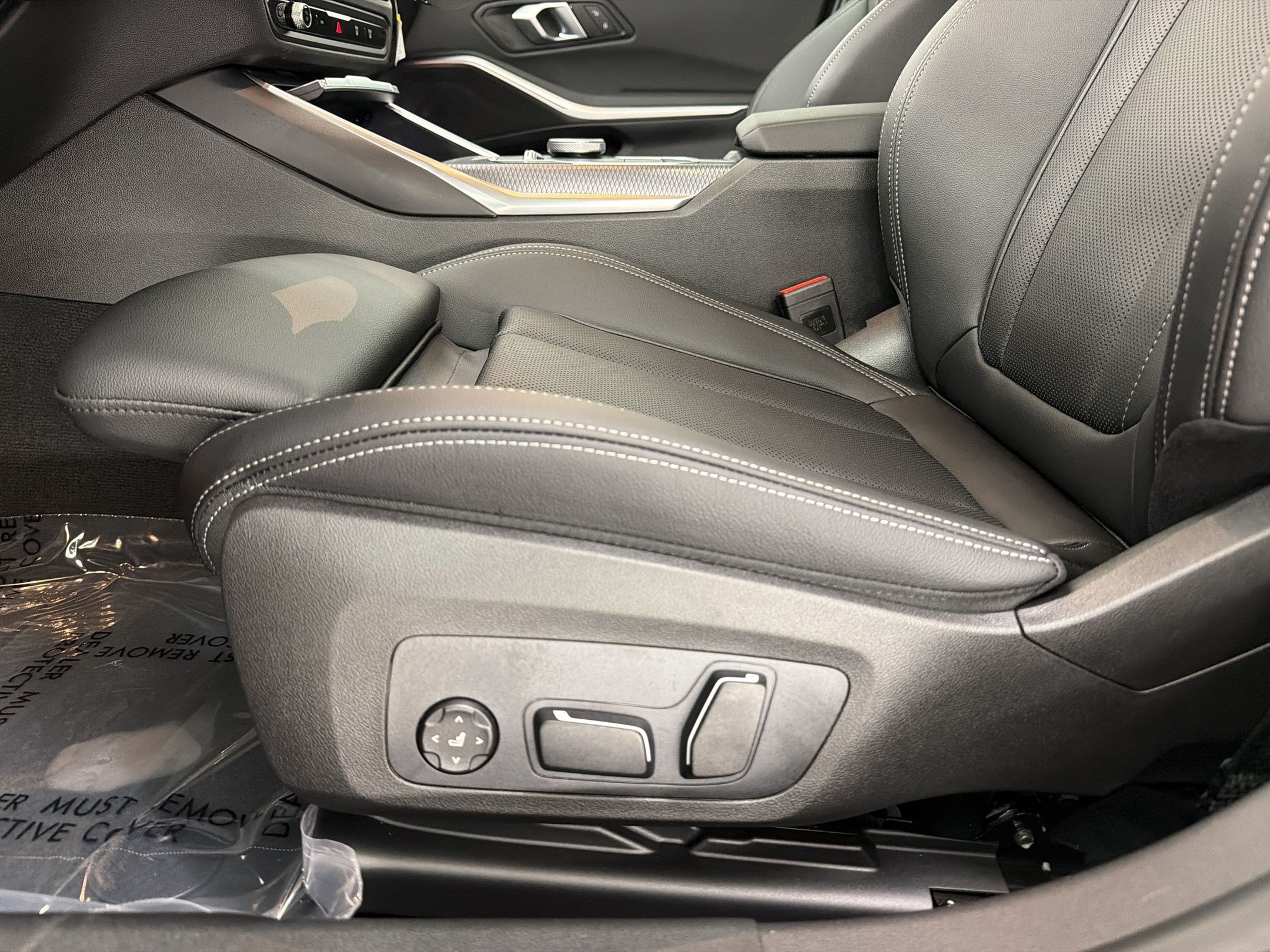 New 2026 BMW 330i Sedan w/ Premium Package RWD image 15