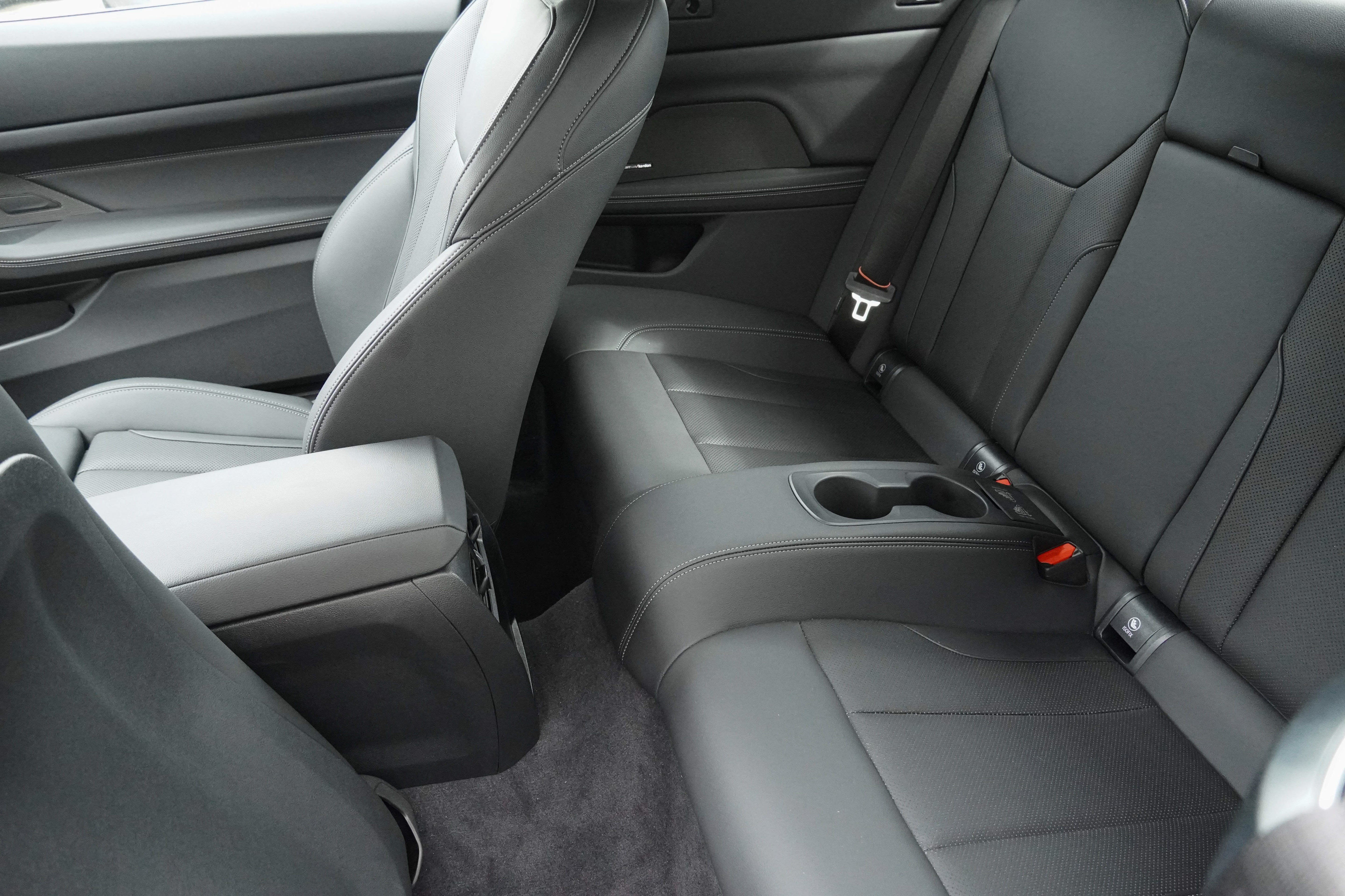 Certified 2026 BMW 430i Convertible RWD image 37