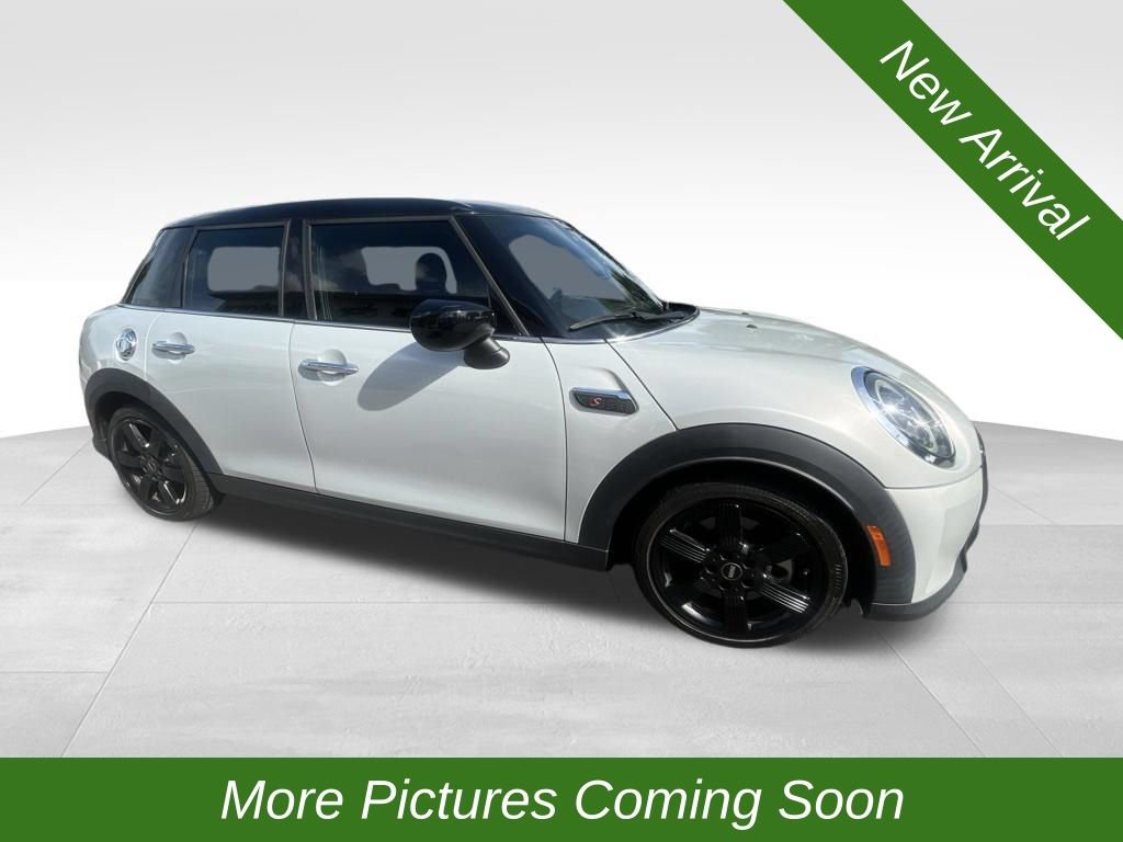 Used 2023 MINI Cooper S w/ Signature Upholstery Package FWD image 1