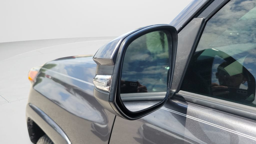 Used 2019 Toyota 4Runner SR5 Premium AWD/4WD image 26