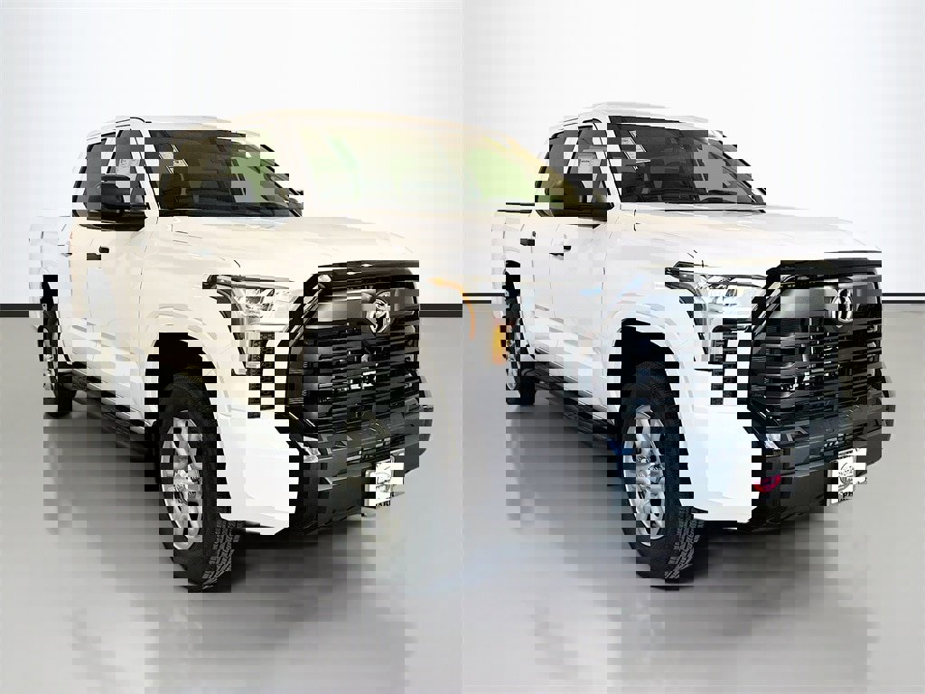 New 2026 Toyota Tundra SR image 3