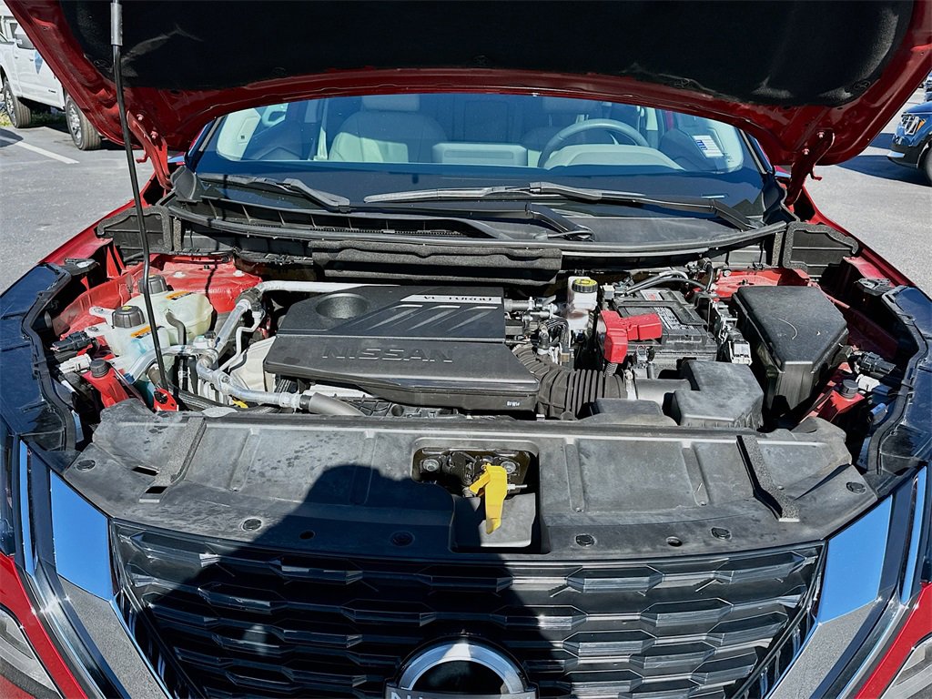 Used 2023 Nissan Rogue SL w/ SL Premium Package image 31