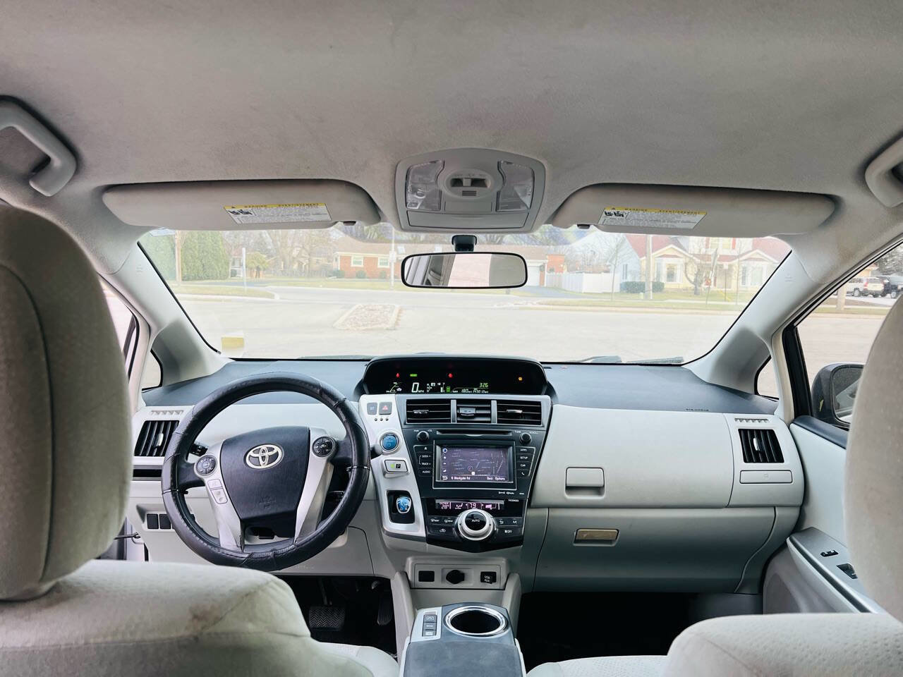 Used 2012 Toyota Prius V Three image 18