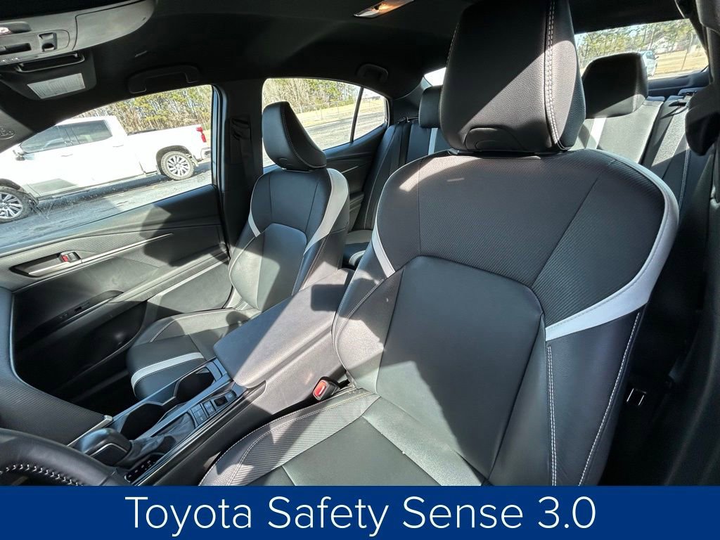 Used 2025 Toyota Camry SE image 12