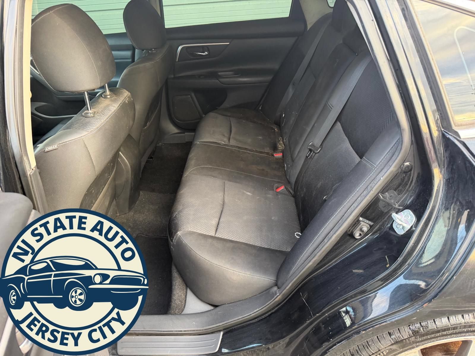 Used 2016 Nissan Altima 2.5 SR FWD image 7