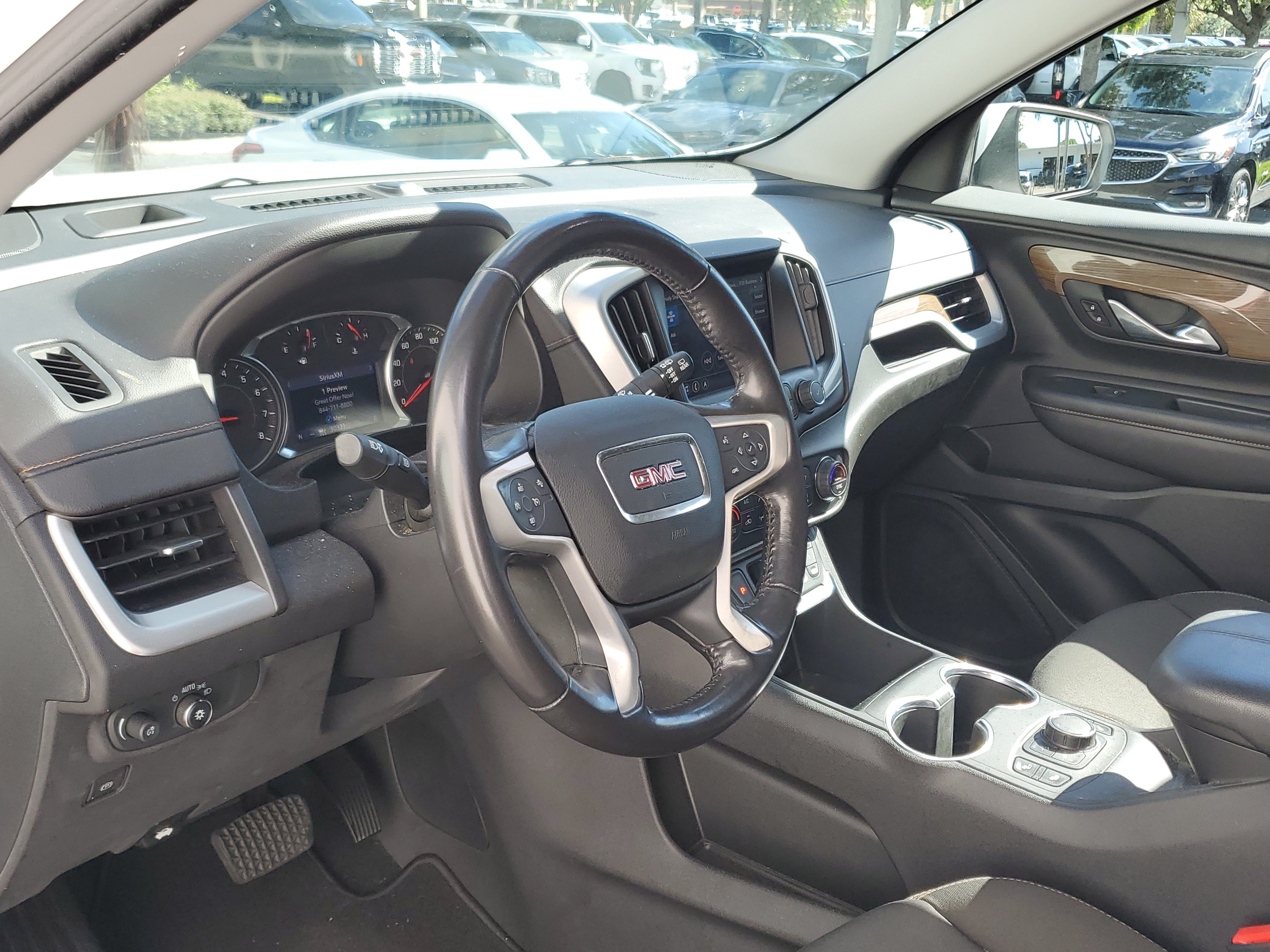 Used 2020 GMC Terrain SLE w/ Driver Convenience Package FWD image 8