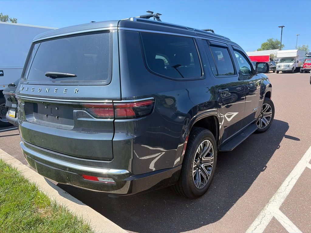 Certified 2025 Jeep Wagoneer 4WD w/ Premium Group I image 16