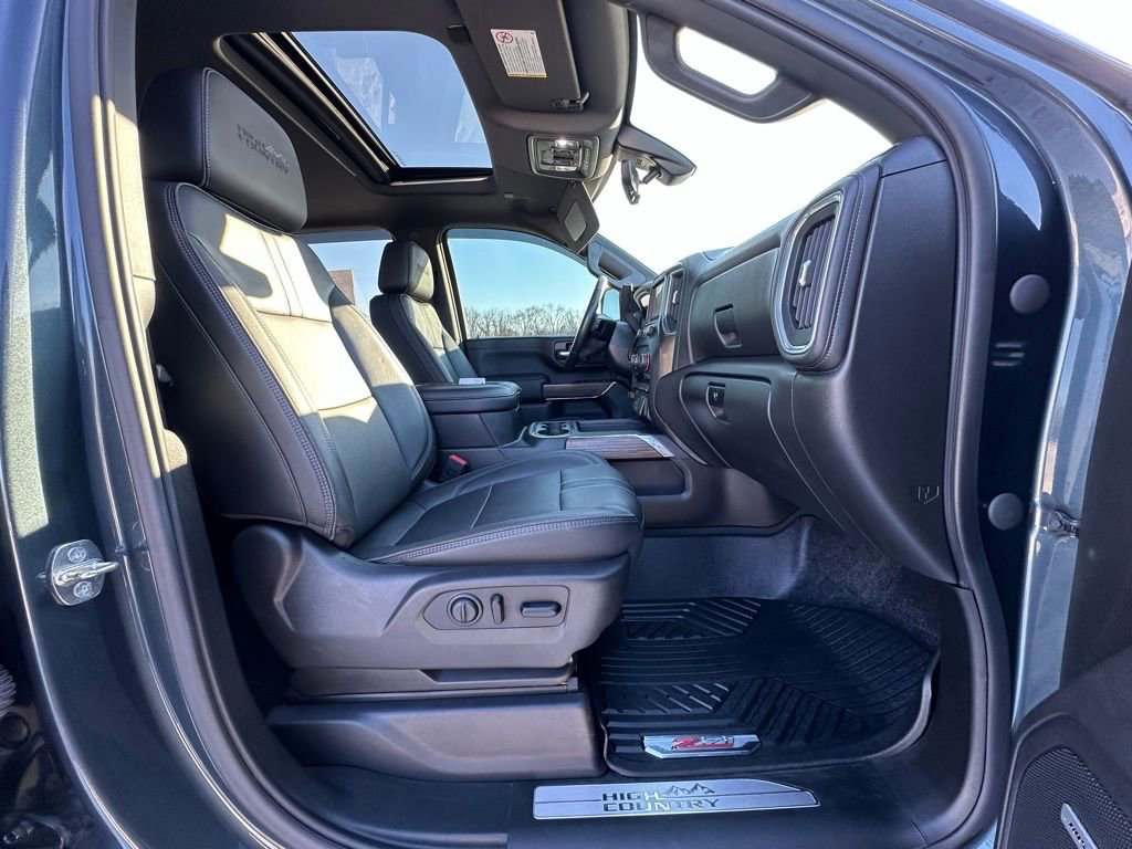 Used 2020 Chevrolet Silverado 2500 High Country w/ Z71 Off-Road Package image 25