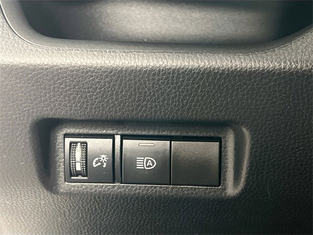 Used 2021 Toyota RAV4 XLE image 21