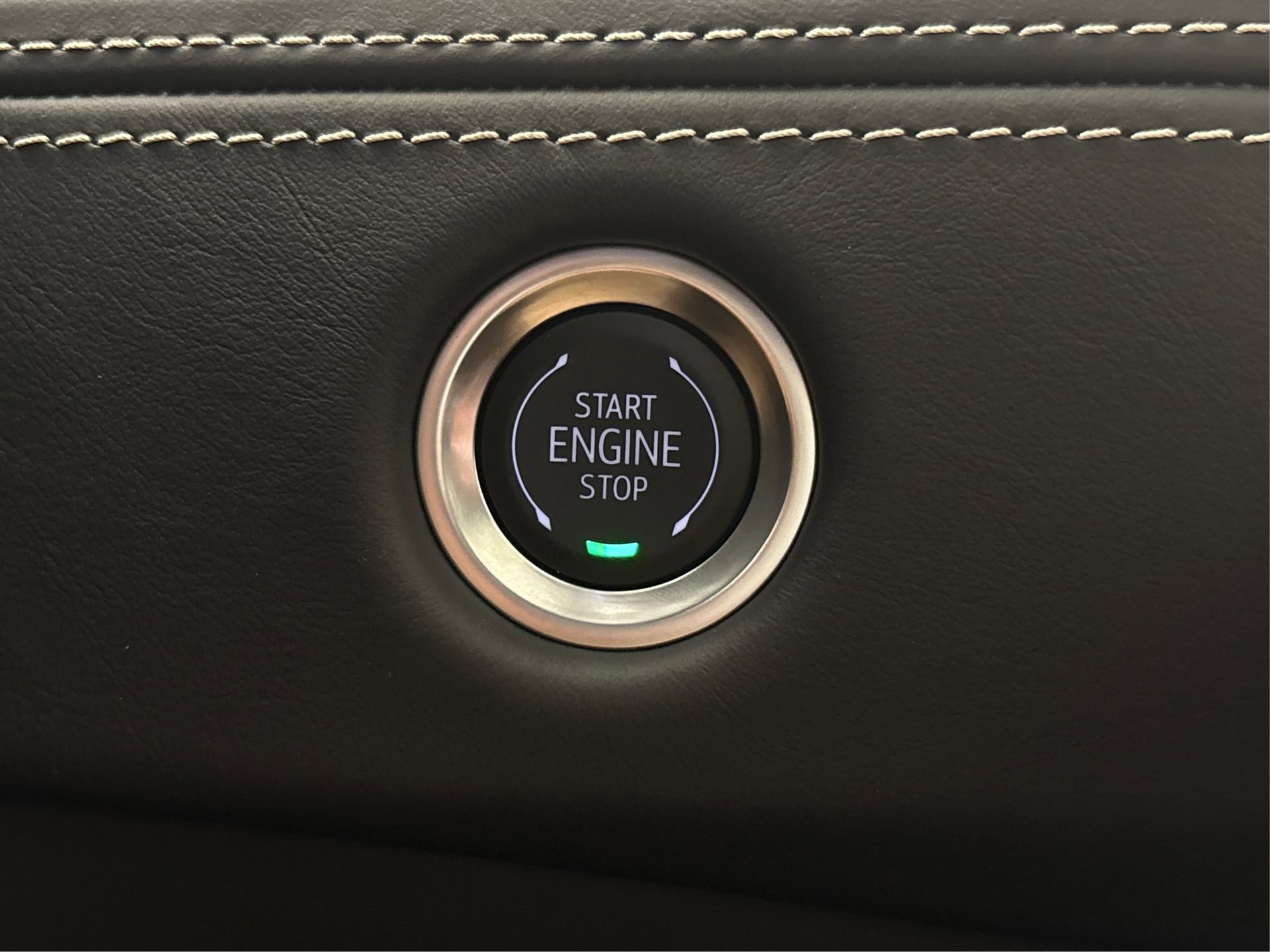 New 2025 Cadillac Escalade ESV Sport Platinum image 28