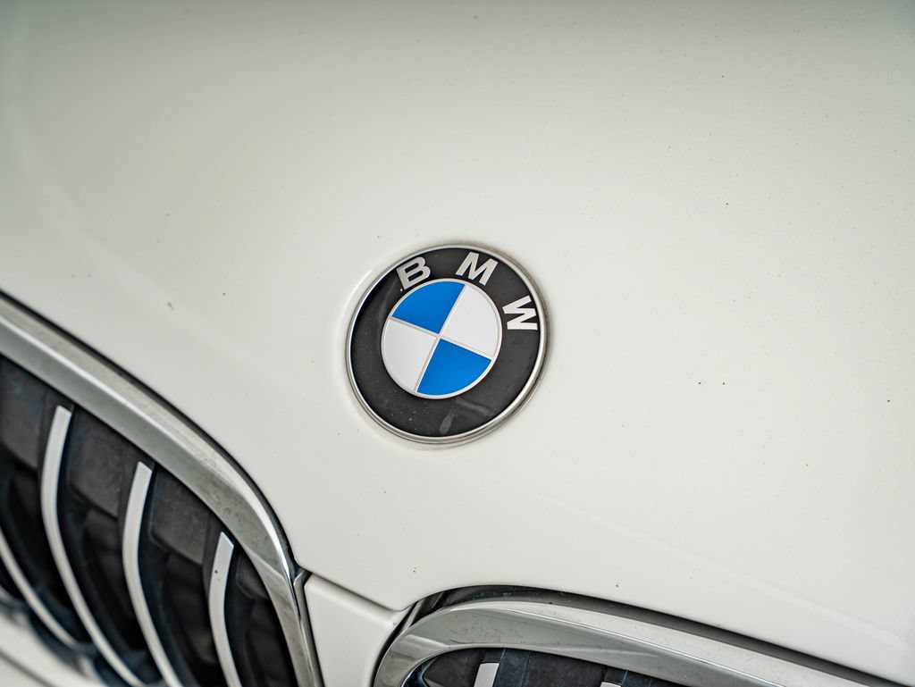 Used 2017 BMW X1 xDrive28i AWD/4WD image 12