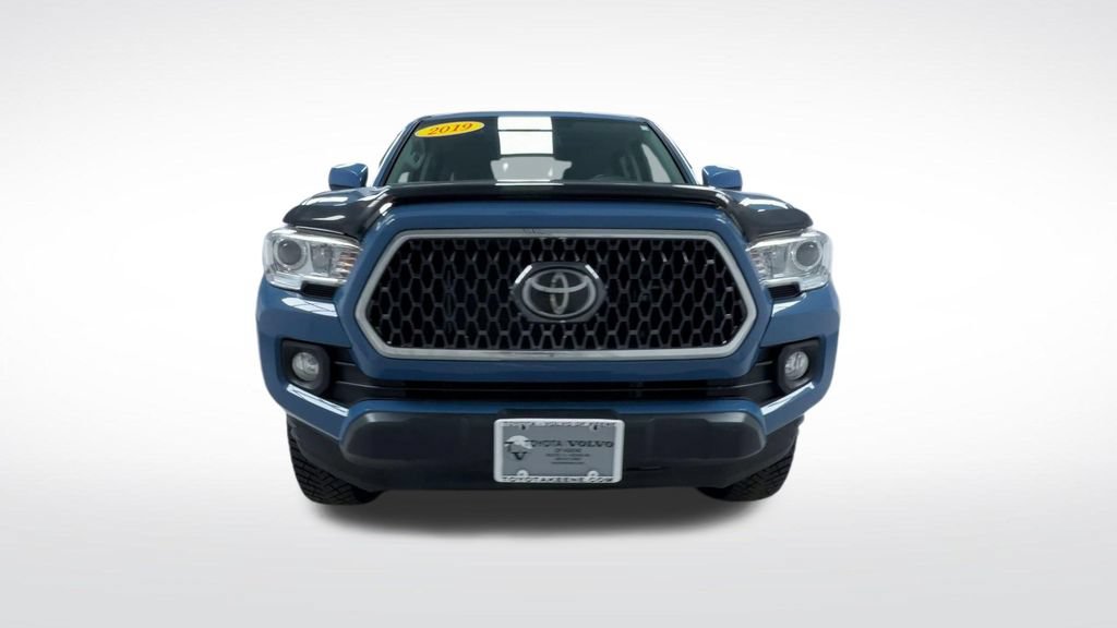 Used 2019 Toyota Tacoma SR5 AWD/4WD image 17