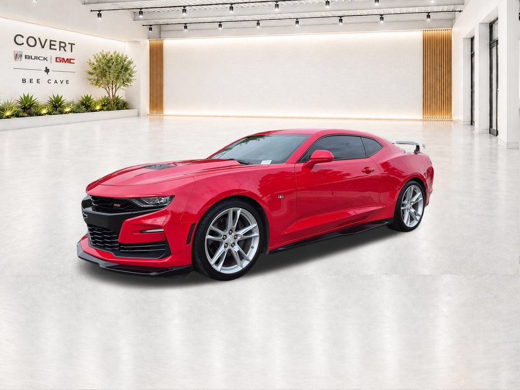 Used 2019 Chevrolet Camaro SS RWD image 4