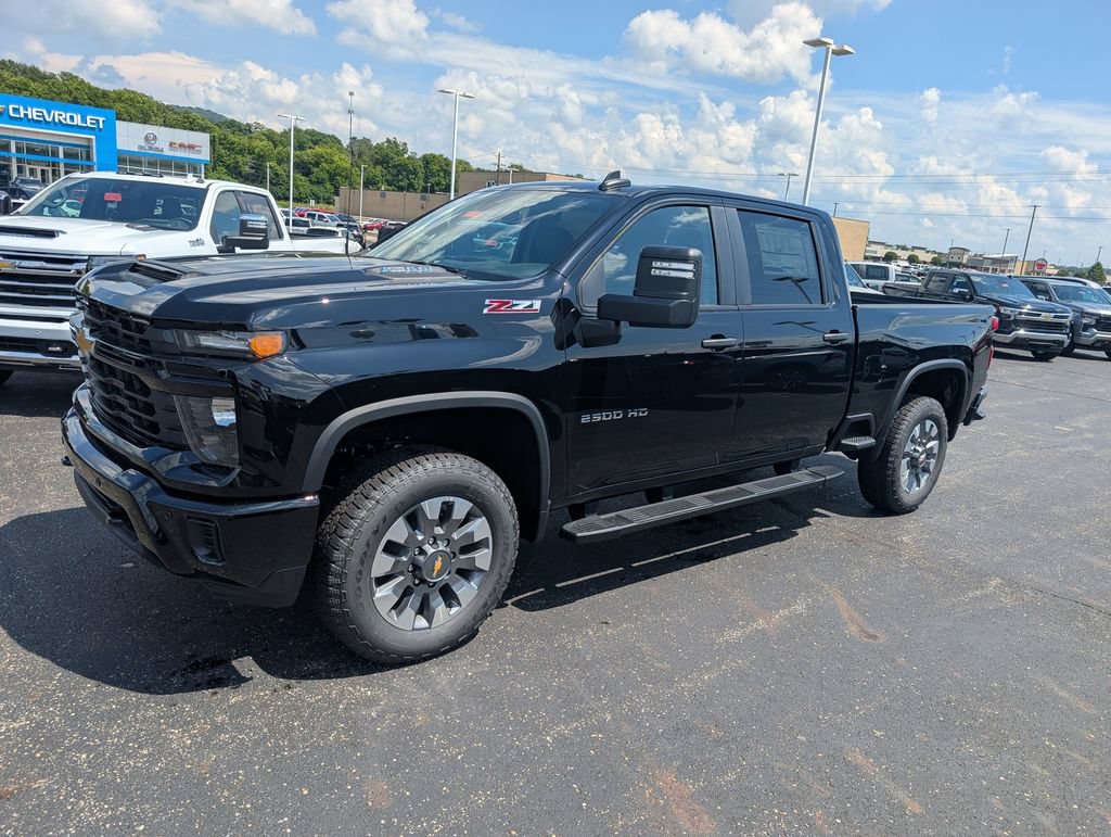 New 2026 Chevrolet Silverado 2500 Custom w/ Custom Value Package AWD/4WD image 4