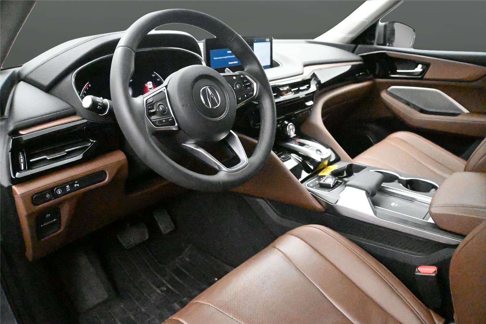 Certified 2024 Acura MDX SH-AWD w/ Technology Package image 8
