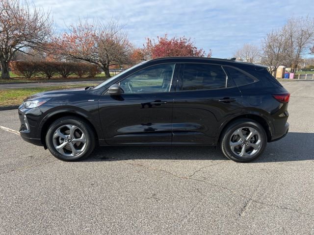 Used 2023 Ford Escape ST-Line image 5