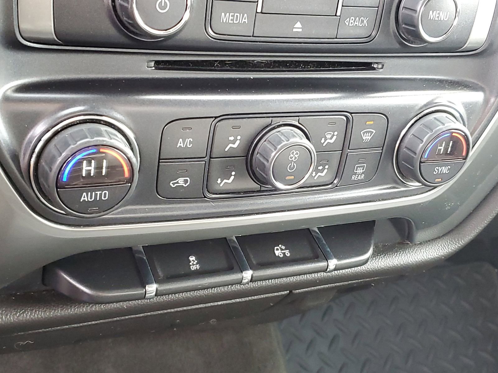 Used 2014 Chevrolet Silverado 1500 LT w/ LT Convenience Package image 30