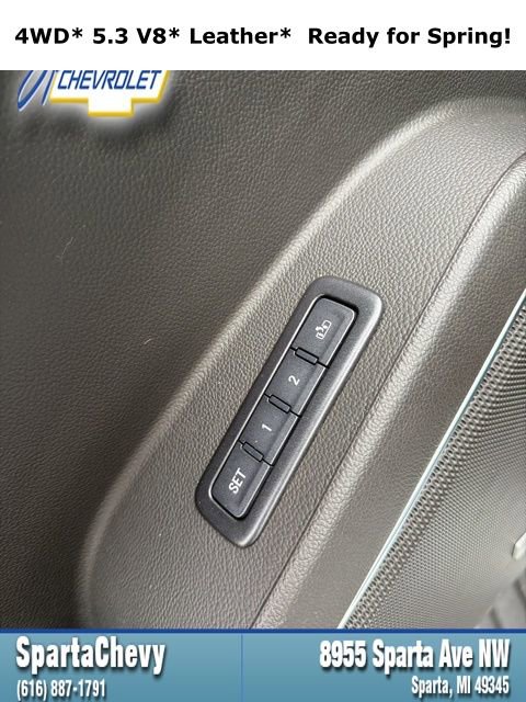 Used 2018 Chevrolet Suburban LT w/ Luxury Package image 23