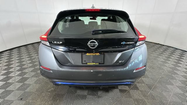Used 2022 Nissan Leaf SV w/ SV Technology Package FWD image 3