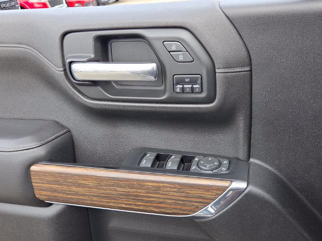 Used 2019 Chevrolet Silverado 1500 High Country w/ Z71 Off-Road Package AWD/4WD image 36