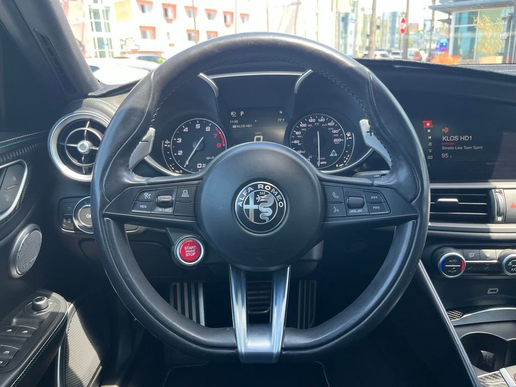 Used 2018 Alfa Romeo Giulia Quadrifoglio w/ Driver Assist Dynamic Package RWD image 20