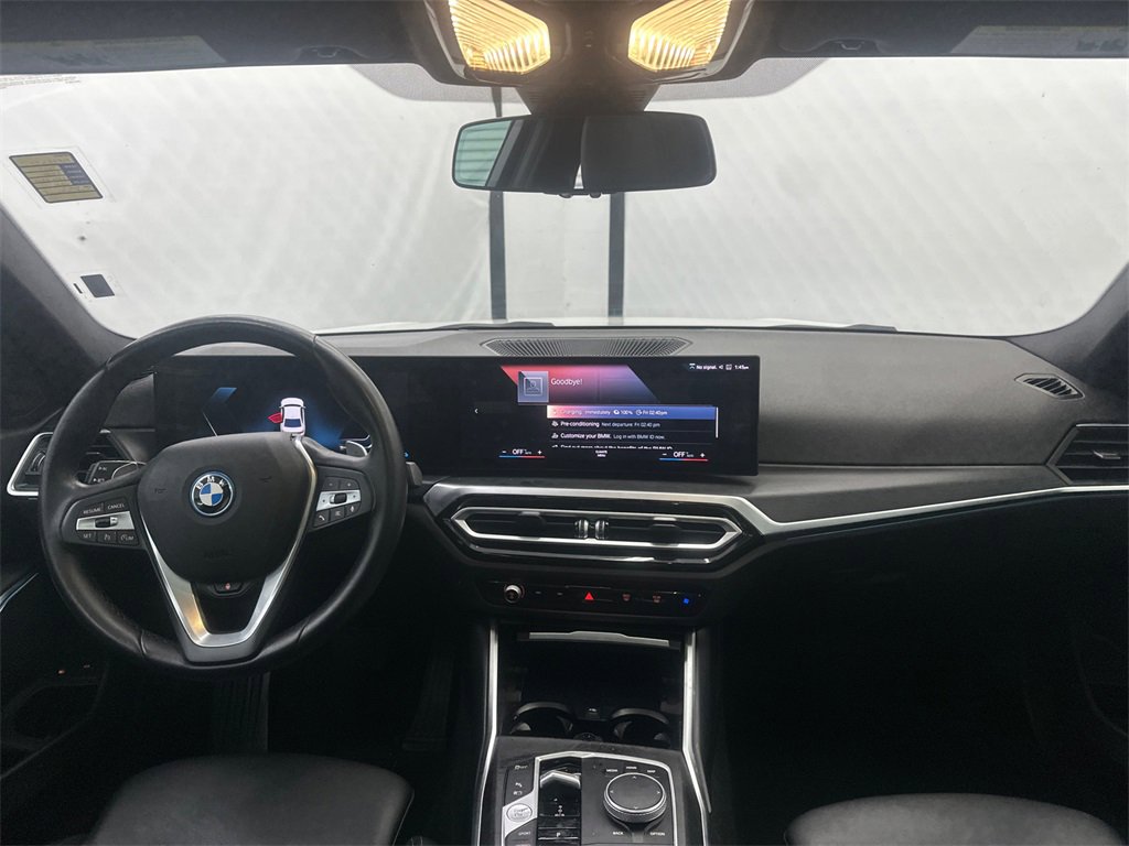 Used 2024 BMW 330e xDrive image 21