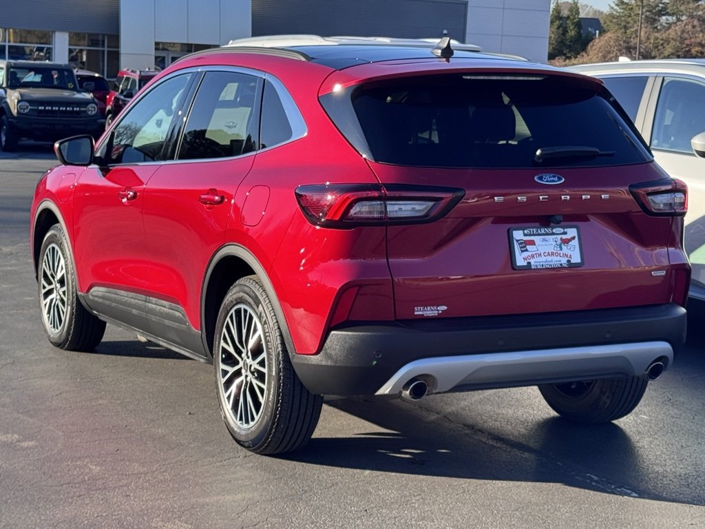 Used 2025 Ford Escape SE w/ PHEV Premium Package image 17