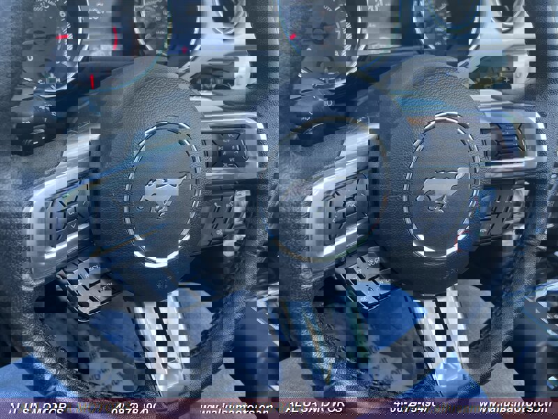 Used 2017 Ford Mustang Premium image 31