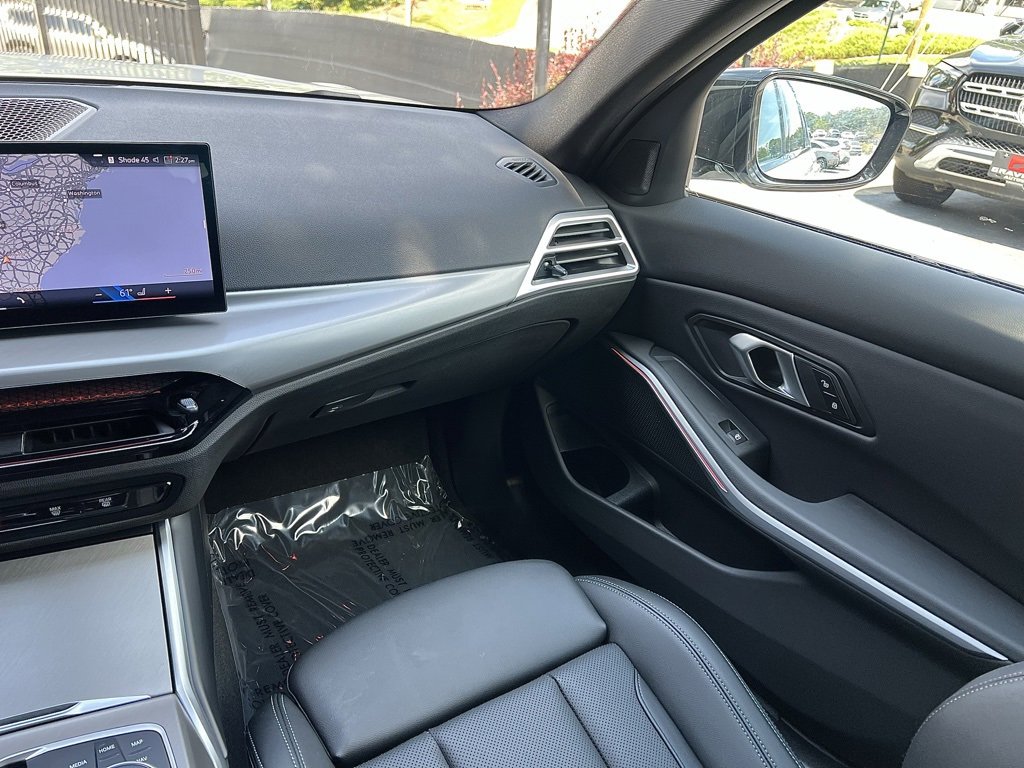 Used 2025 BMW 330i Sedan w/ M Sport Package image 36