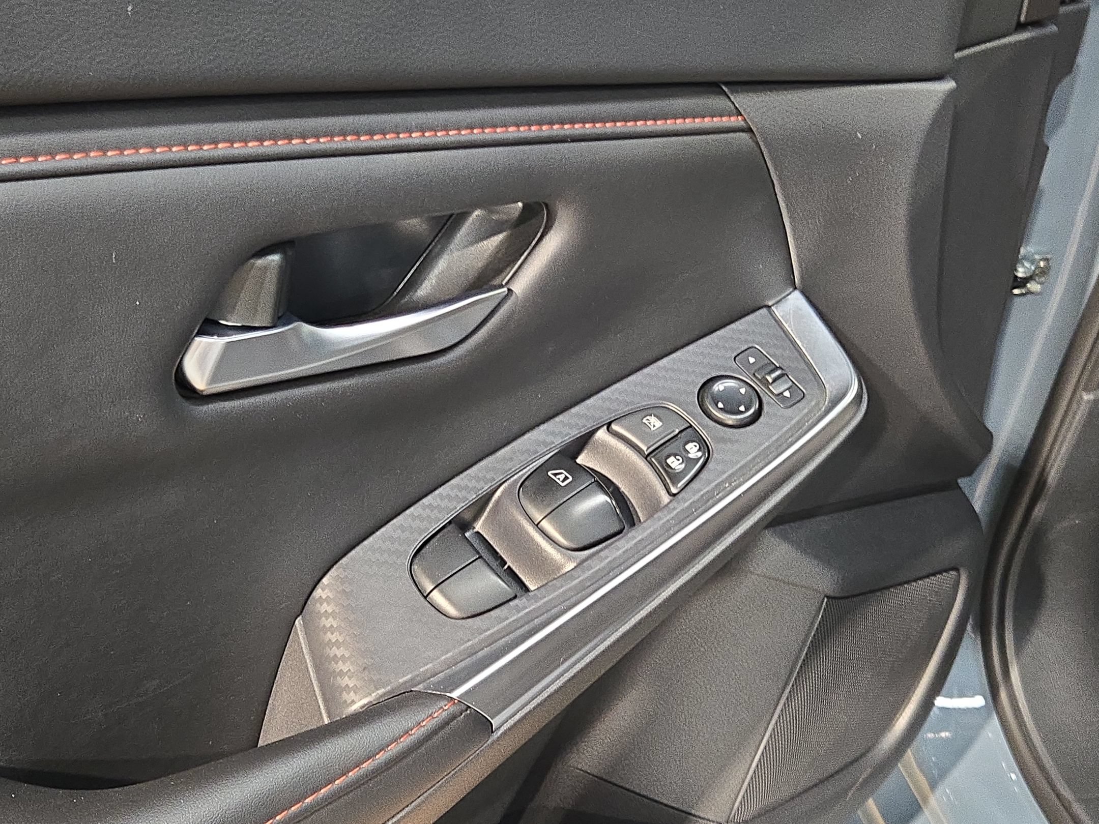 Used 2024 Nissan Sentra SR FWD image 21