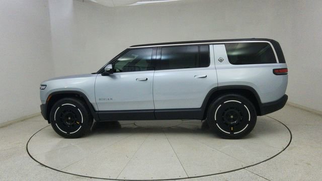Used 2025 Rivian R1S Adventure image 72